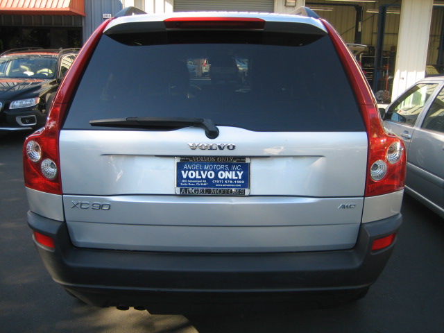 2005 Volvo XC90